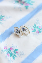 Load image into Gallery viewer, Vintage oval studs- forget me nots
