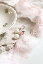 Load image into Gallery viewer, Charity- Alyssum