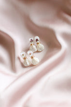 Load image into Gallery viewer, Grace- alyssum flower