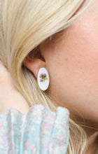 Load image into Gallery viewer, Vintage oval studs- alyssum flowers