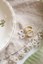 Load image into Gallery viewer, Circle charm hoops- Alyssum