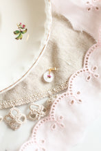 Load image into Gallery viewer, Circle pendant- Alyssum